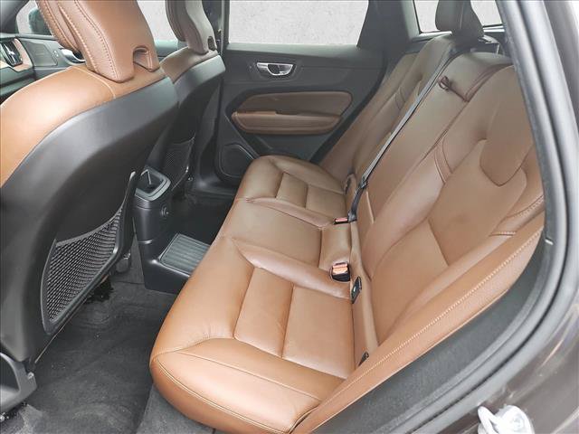 Used 2024 Volvo XC60 T8 Plus w/ Climate Package AWD/4WD image 17
