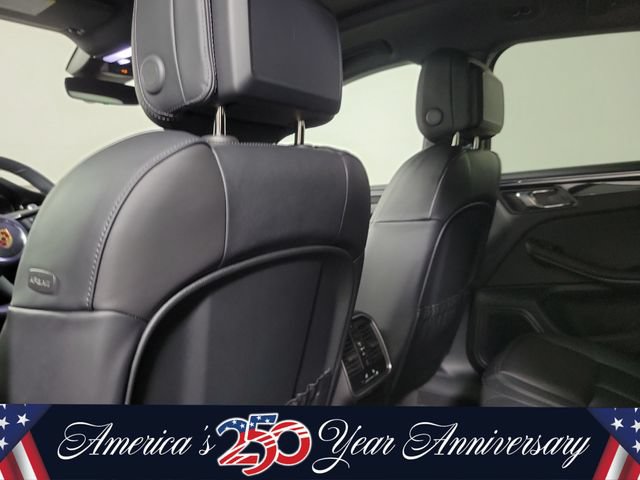 Used 2025 Porsche Macan AWD/4WD image 10