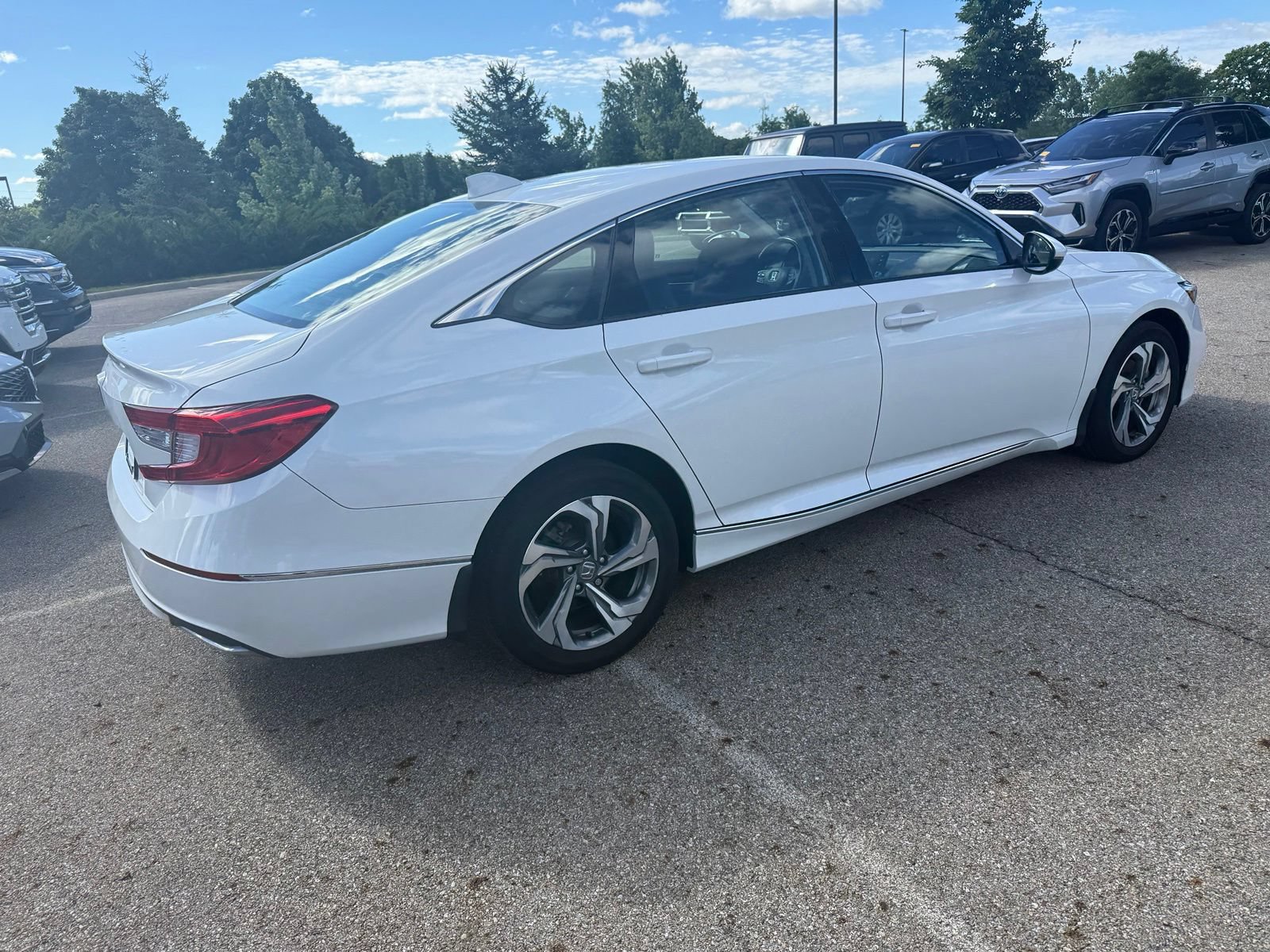 Used 2020 Honda Accord EX-L image 5
