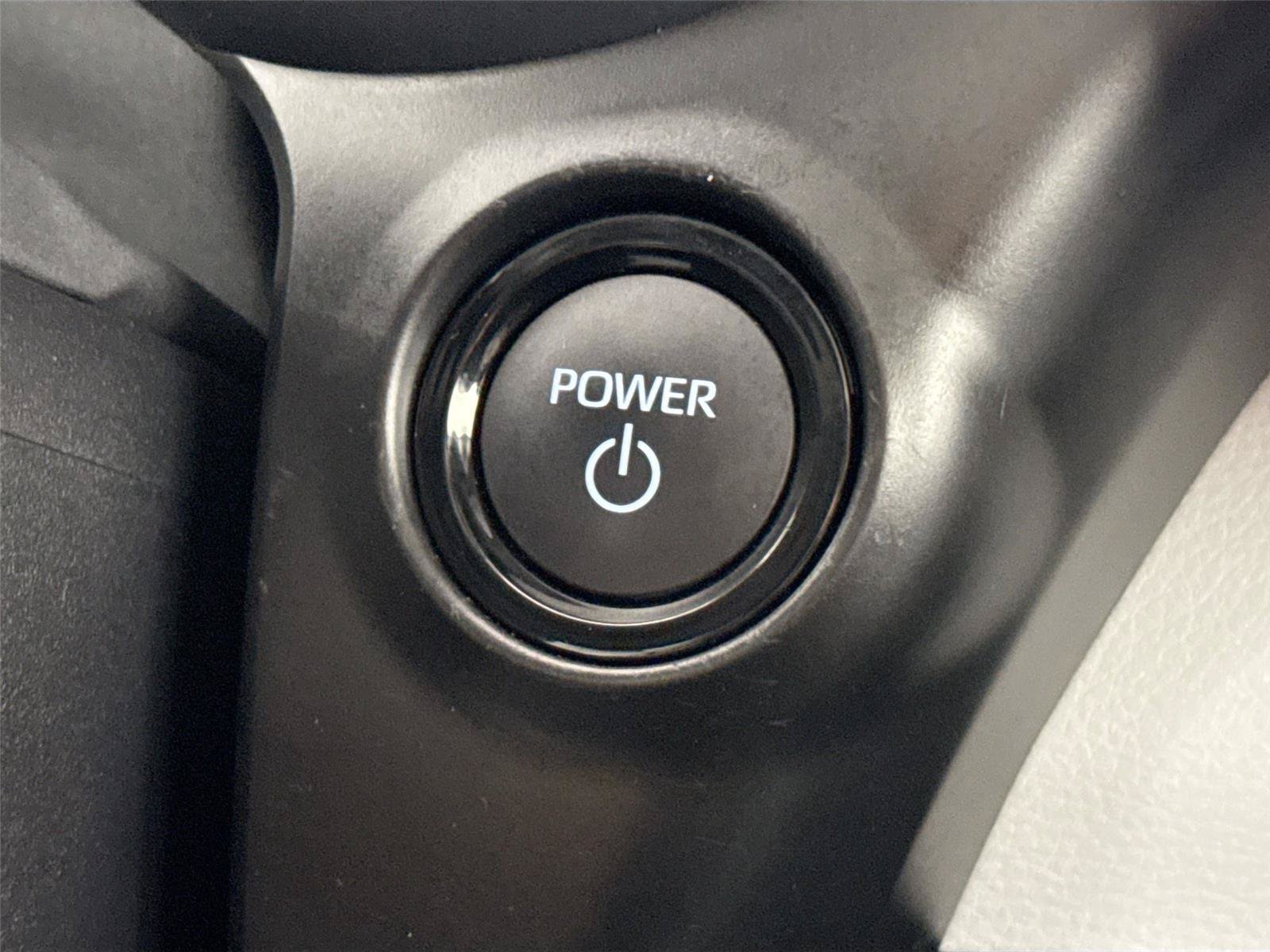 Certified 2026 Toyota Sienna XLE FWD image 22