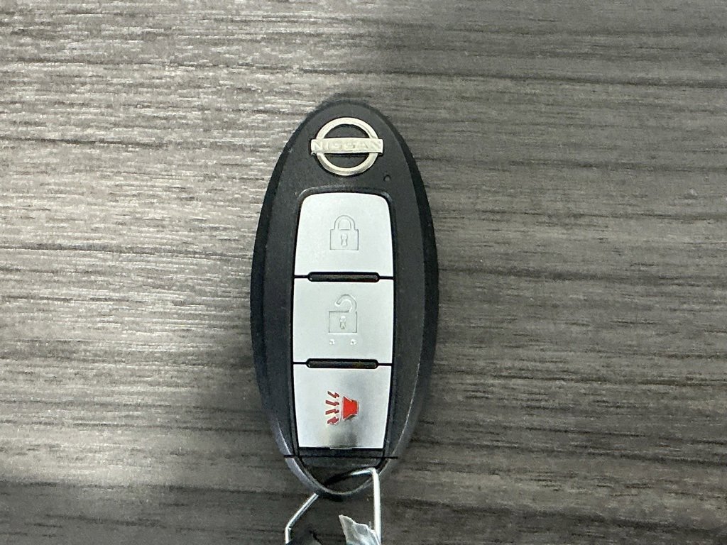 Used 2022 Nissan Frontier SV image 24