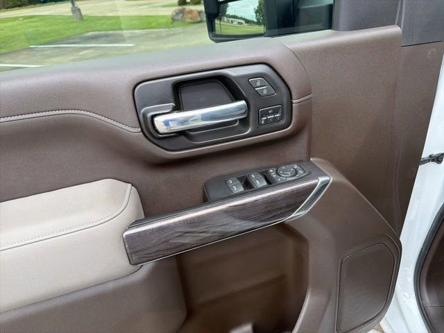 Used 2022 Chevrolet Silverado 2500 LTZ w/ LTZ Convenience Package AWD/4WD image 12