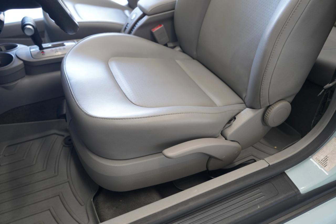 Used 2004 Volkswagen Beetle GLS FWD image 35