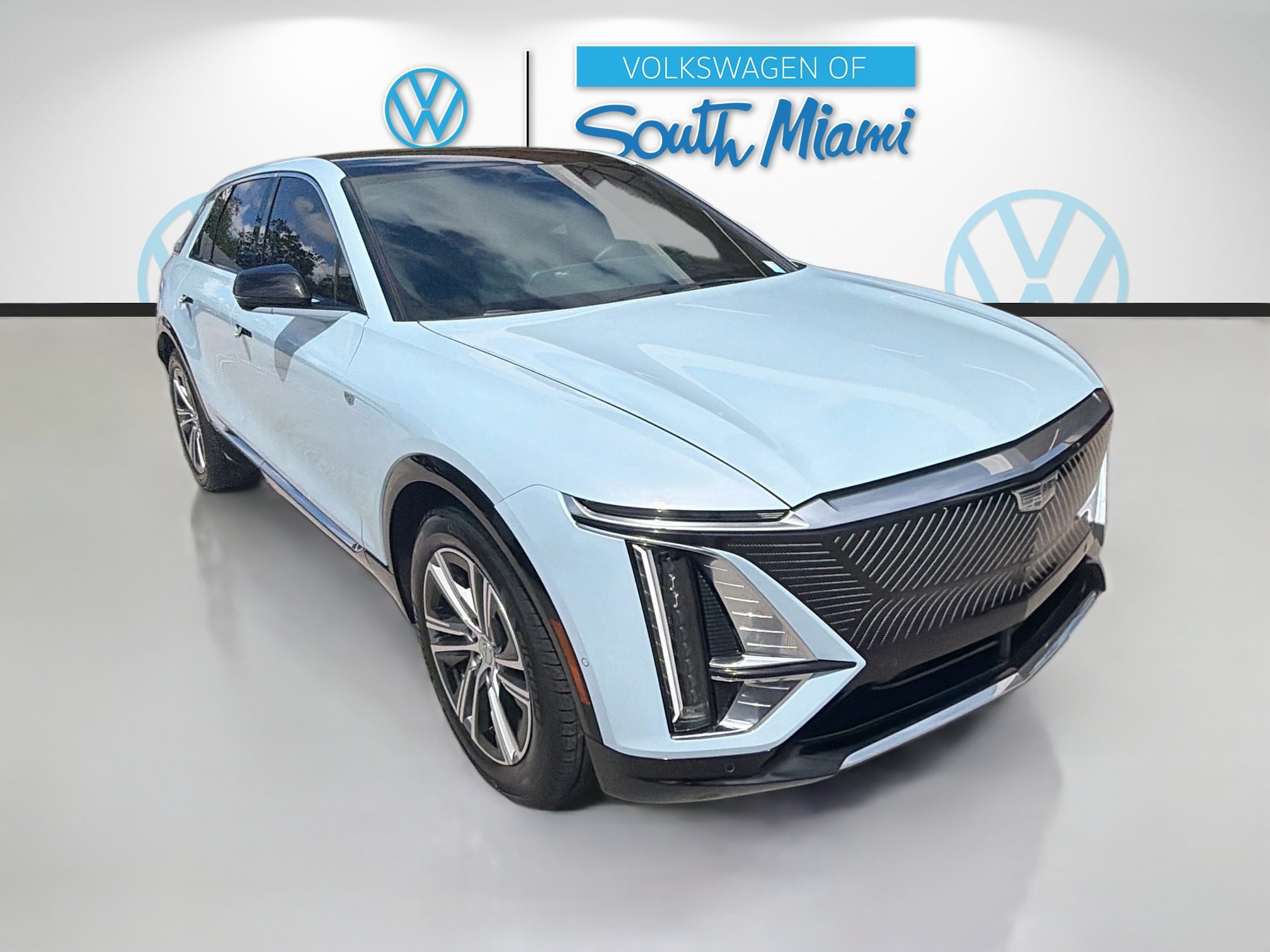Used 2024 Cadillac Lyriq Luxury