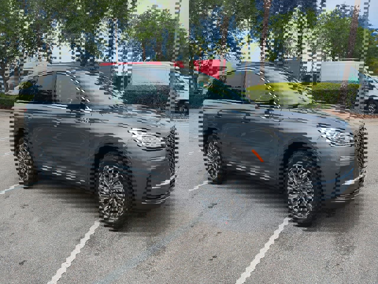 New 2025 Lincoln Corsair Reserve image 2