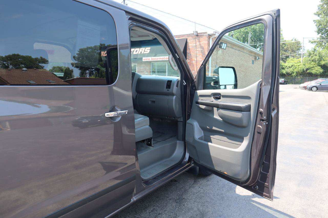 Used 2013 Nissan NV 3500 SV w/ Technology Pkg RWD image 10