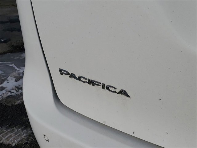 Used 2020 Chrysler Pacifica Touring-L Plus w/ Advanced Safetytec Group image 30