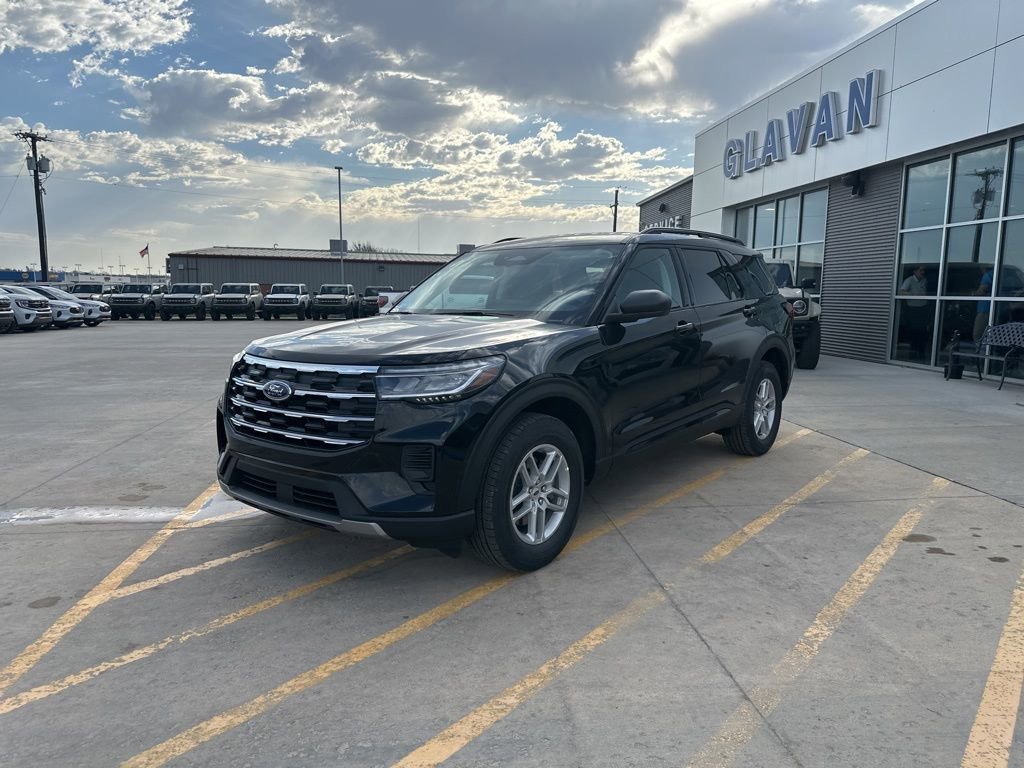 New 2026 Ford Explorer Active AWD/4WD image 4
