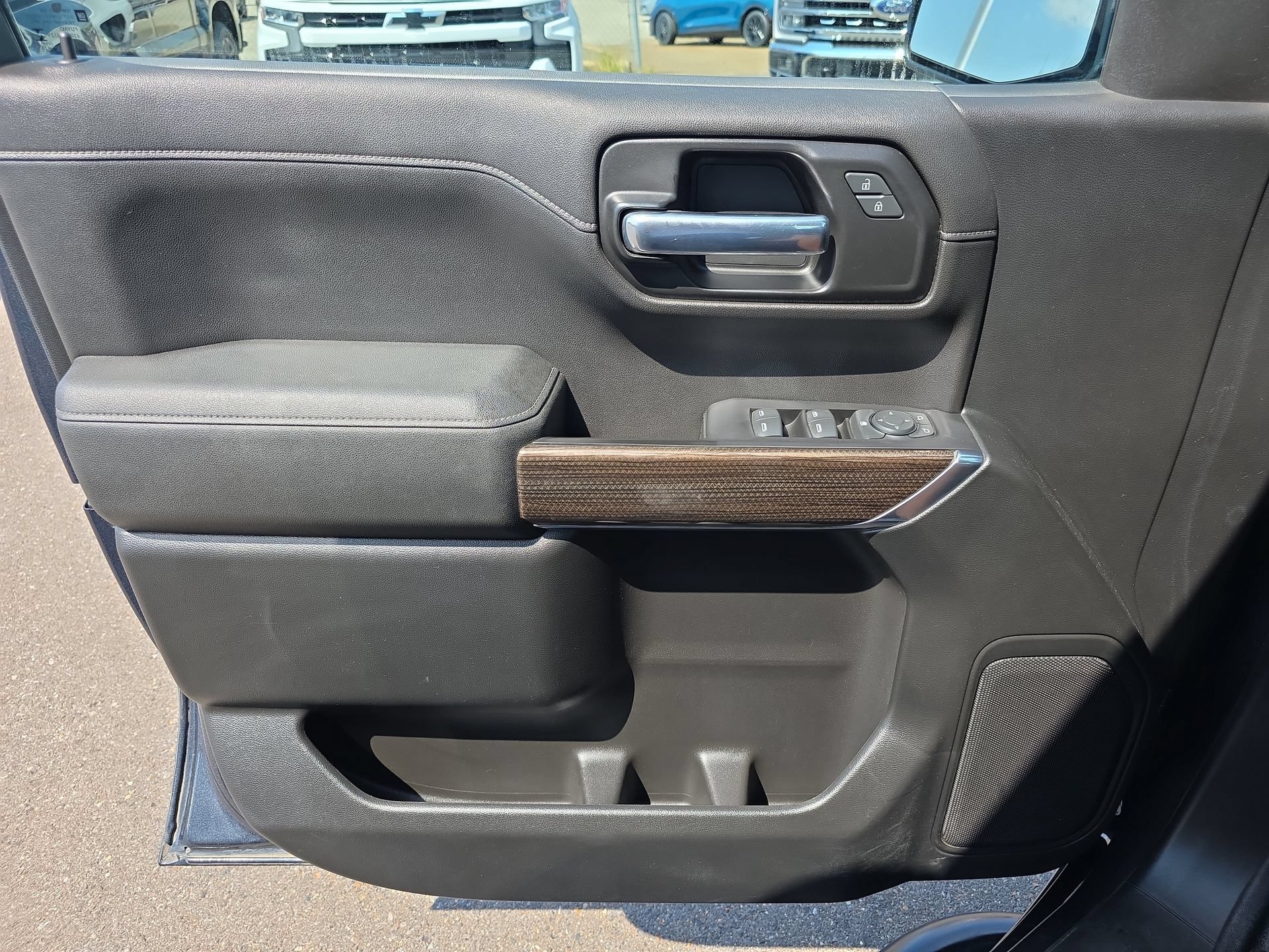 Used 2020 Chevrolet Silverado 1500 RST w/ All-Star Edition RWD image 17