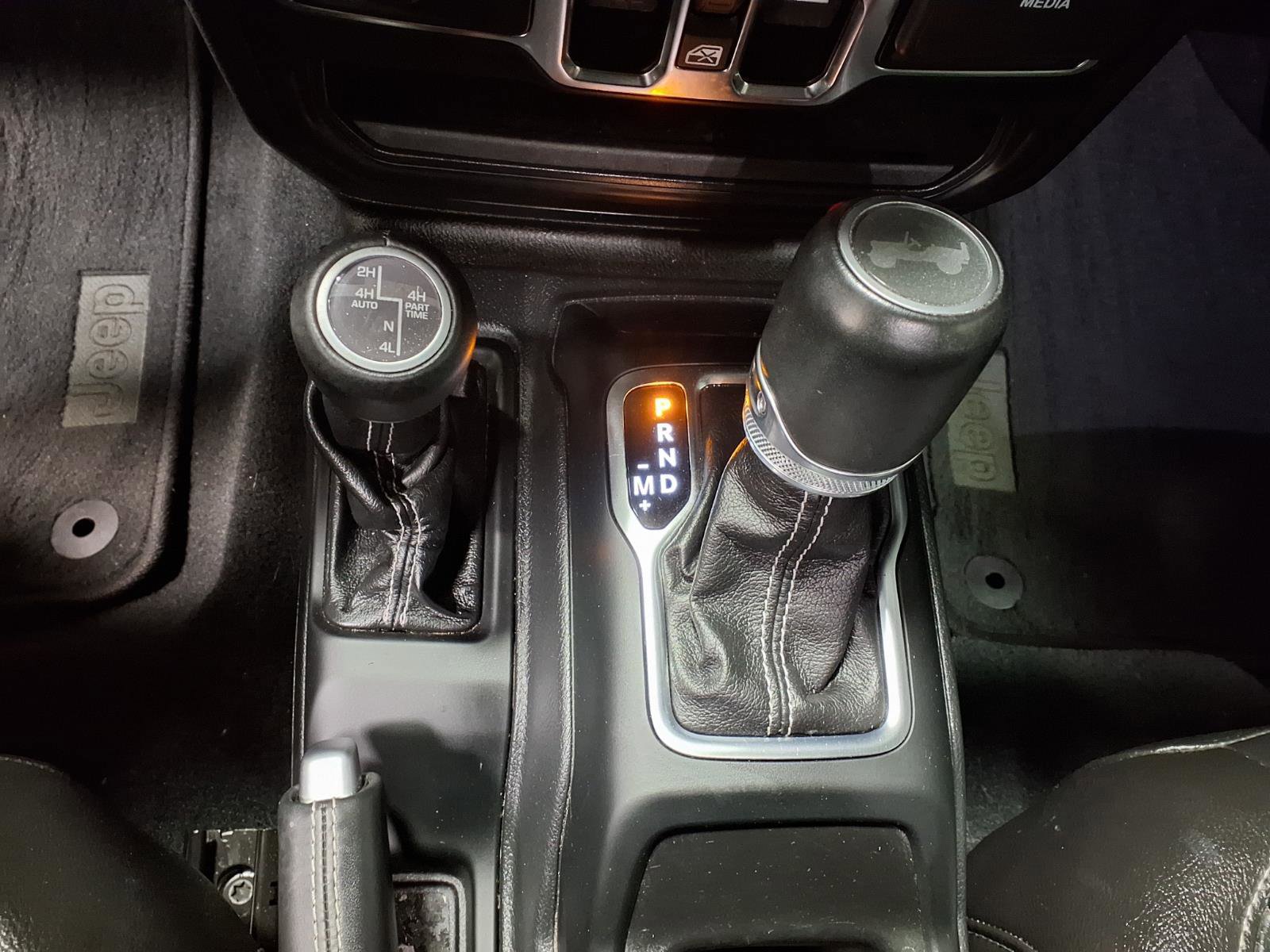 Used 2022 Jeep Wrangler Unlimited Sahara image 17