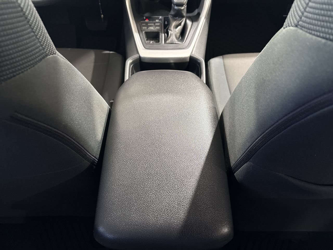 Certified 2019 Toyota RAV4 LE AWD/4WD image 21