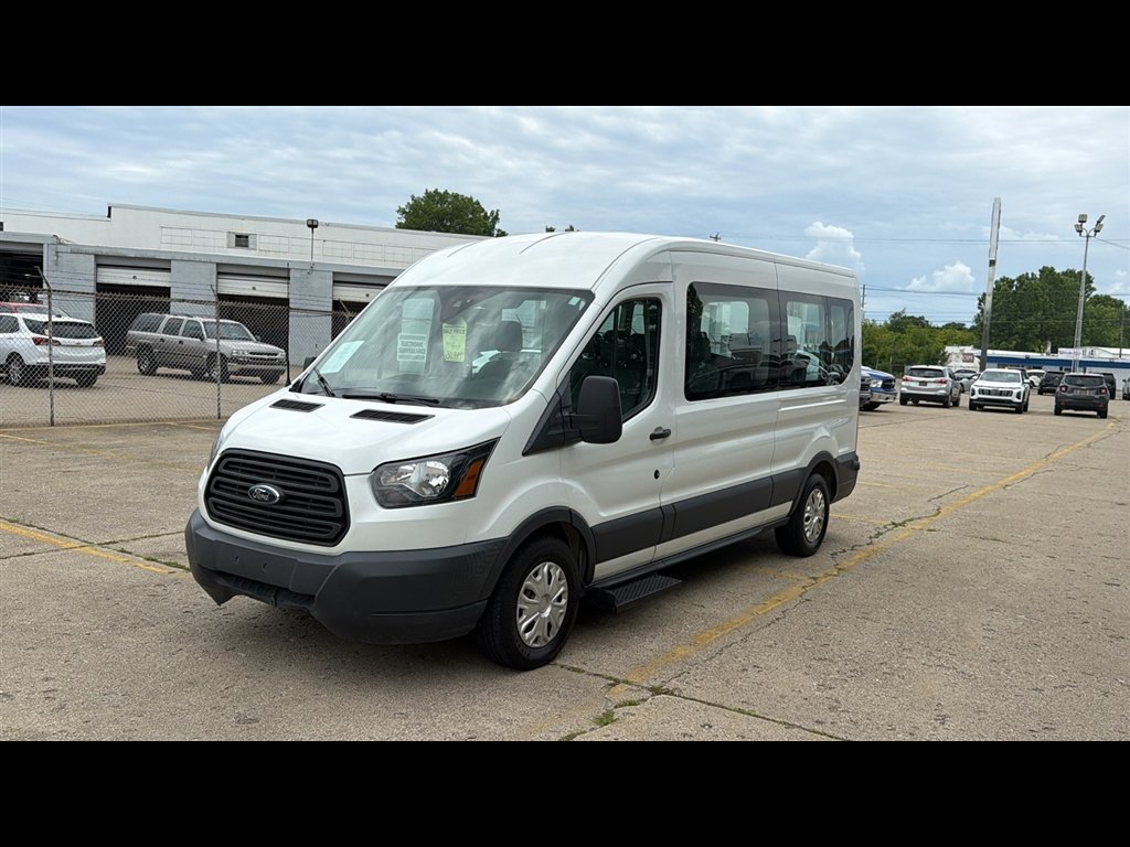 Used 2018 Ford Transit 350 XL RWD image 2
