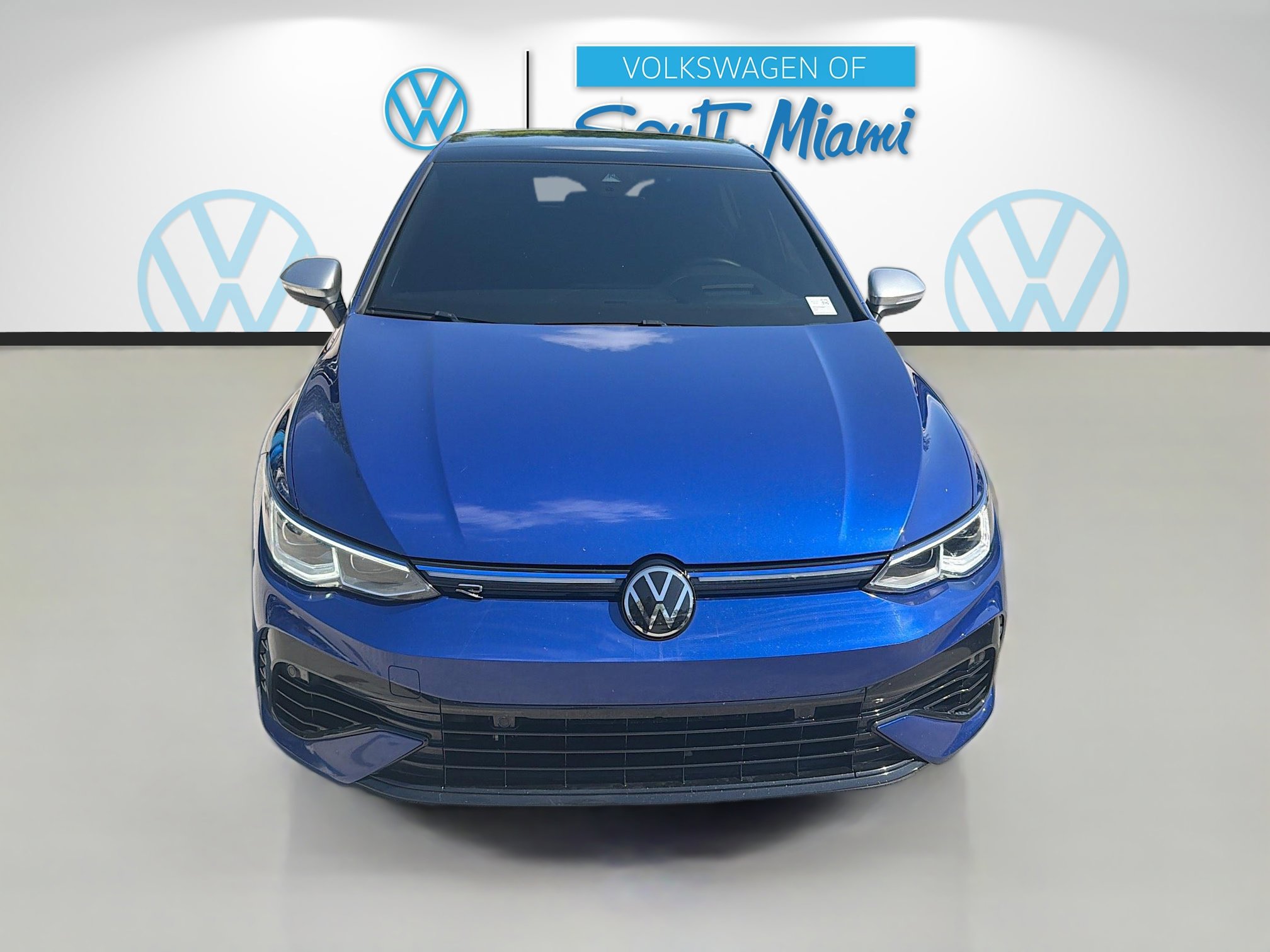 Used 2024 Volkswagen Golf R AWD/4WD image 2