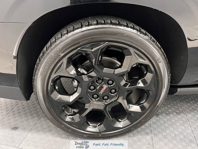 Used 2025 GMC Yukon XL AT4 Ultimate image 15