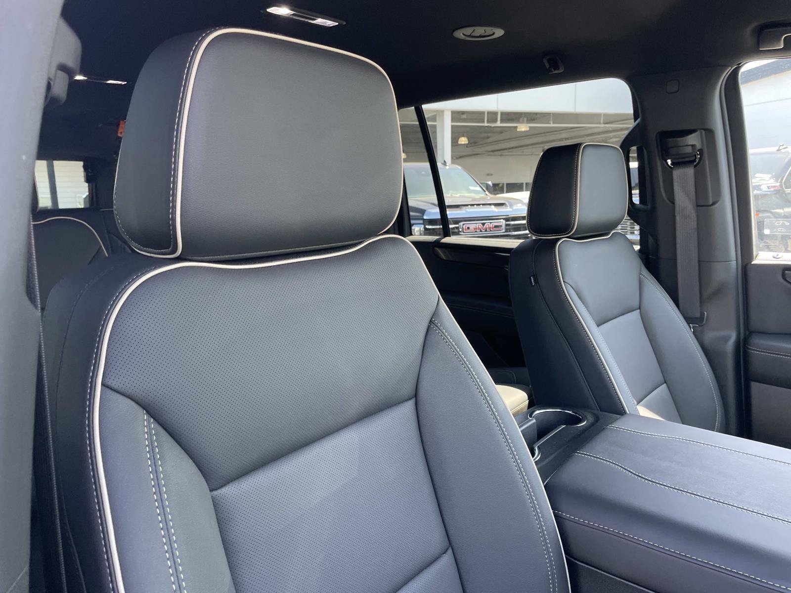 New 2026 GMC Yukon XL Elevation RWD image 29