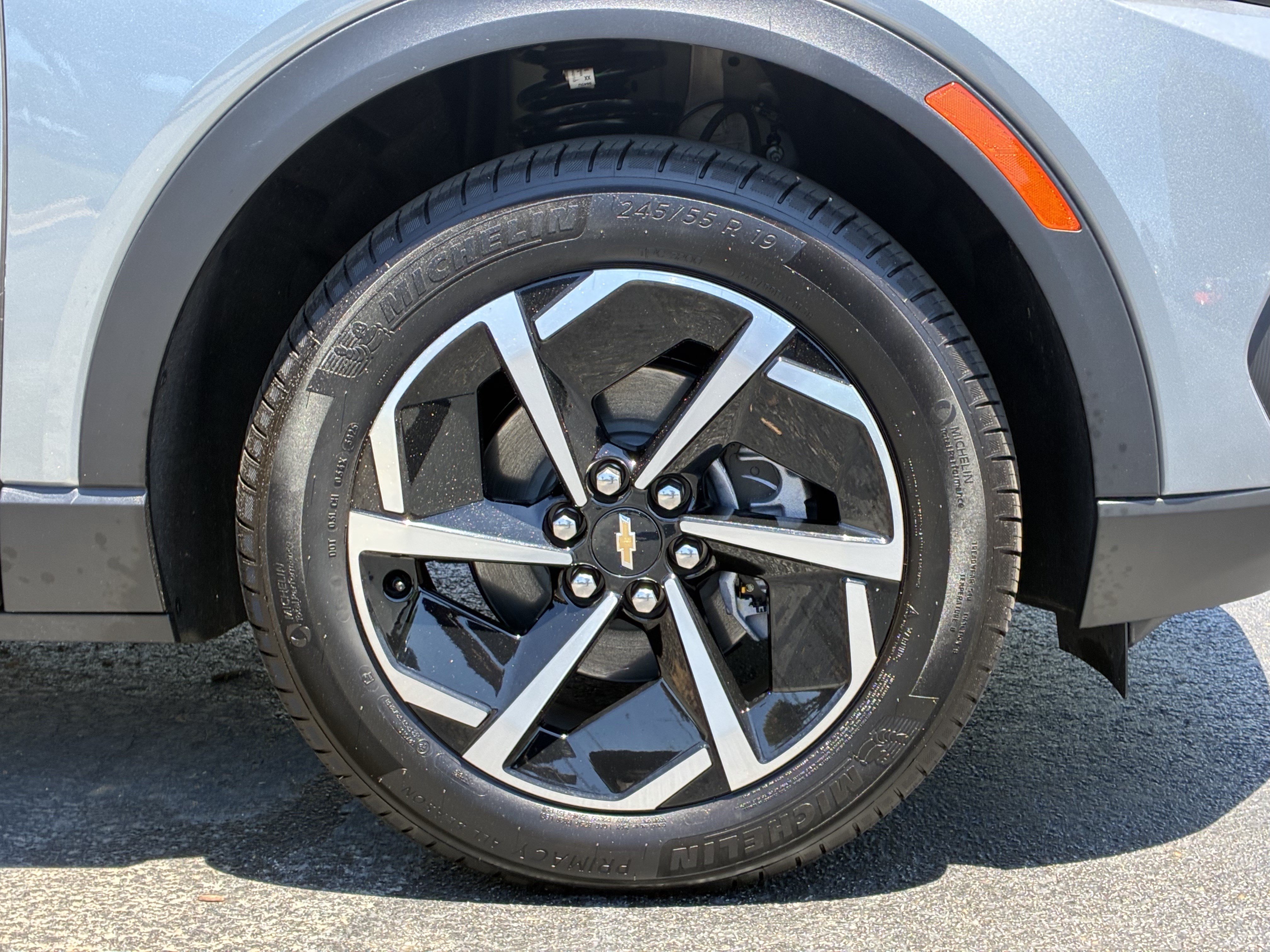 Used 2026 Chevrolet Equinox EV LT AWD/4WD image 6