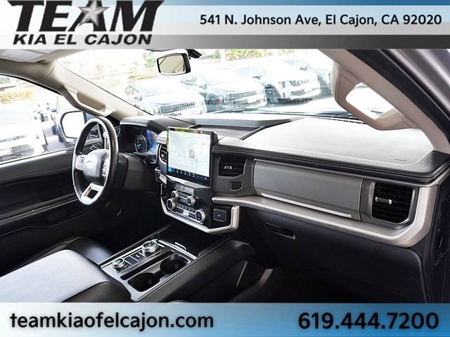 Used 2024 Ford Expedition Max XLT image 10