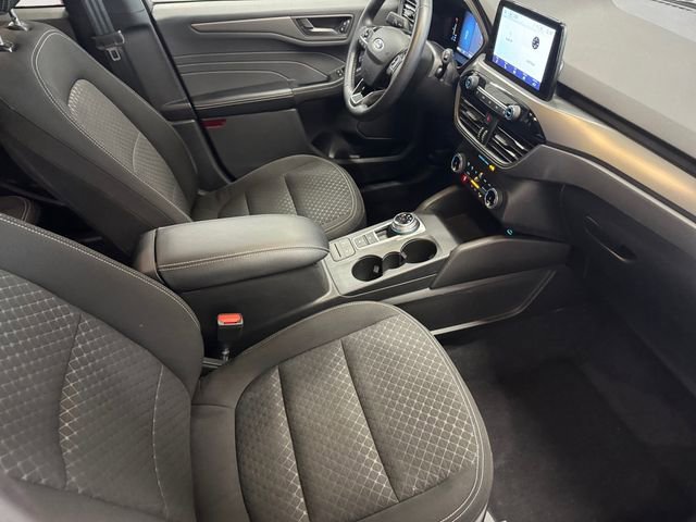 Used 2023 Ford Escape Active image 4