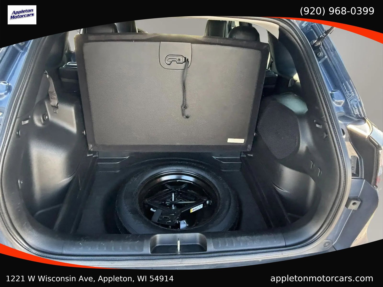 Used 2020 Jeep Cherokee Limited AWD/4WD image 23