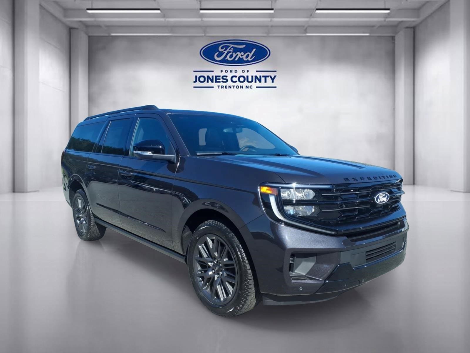 New 2027 Ford Expedition Max Platinum w/ Stealth Appearance Package AWD/4WD image 1