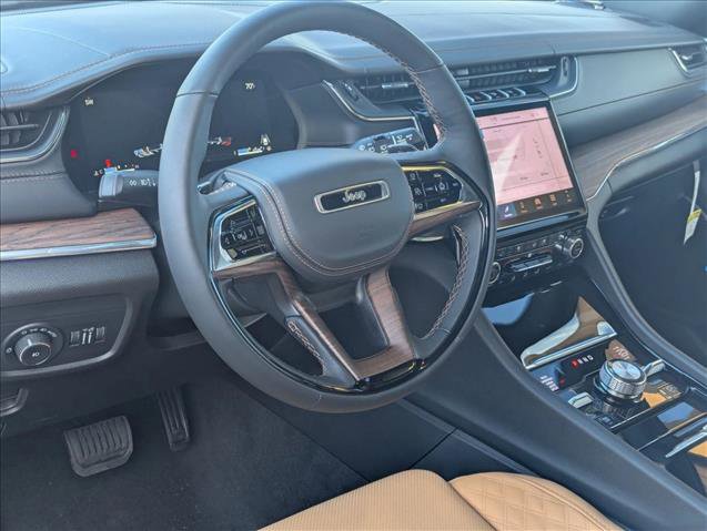 New 2025 Jeep Grand Cherokee Summit w/ Obsidian Package image 3
