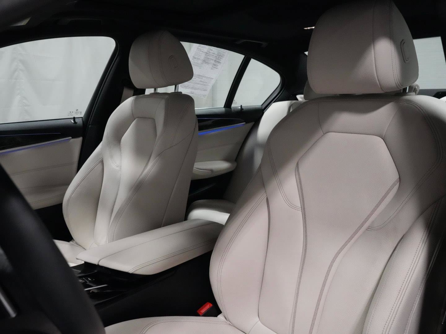 Certified 2023 BMW 540i xDrive w/ Premium Package image 4