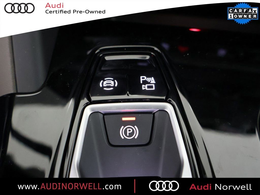 Certified 2025 Audi Q5 Prestige image 4