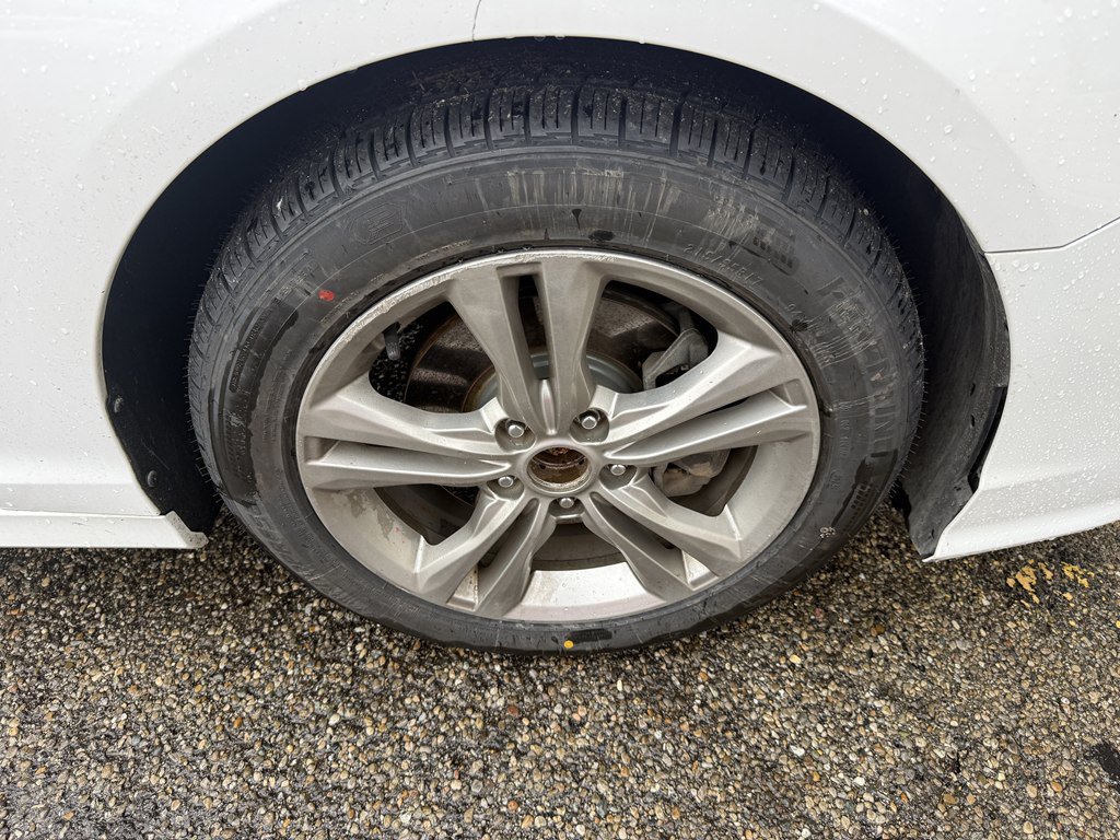Used 2018 Hyundai Sonata SEL w/ Cargo Package FWD image 8