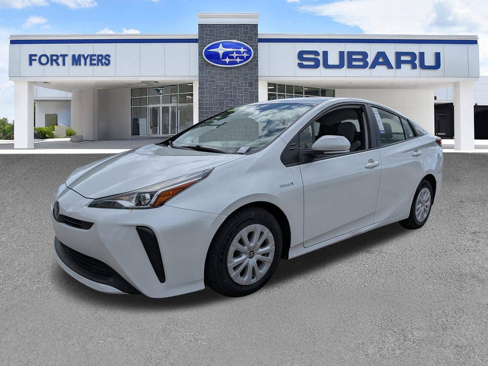 Used 2021 Toyota Prius L Eco FWD image 8
