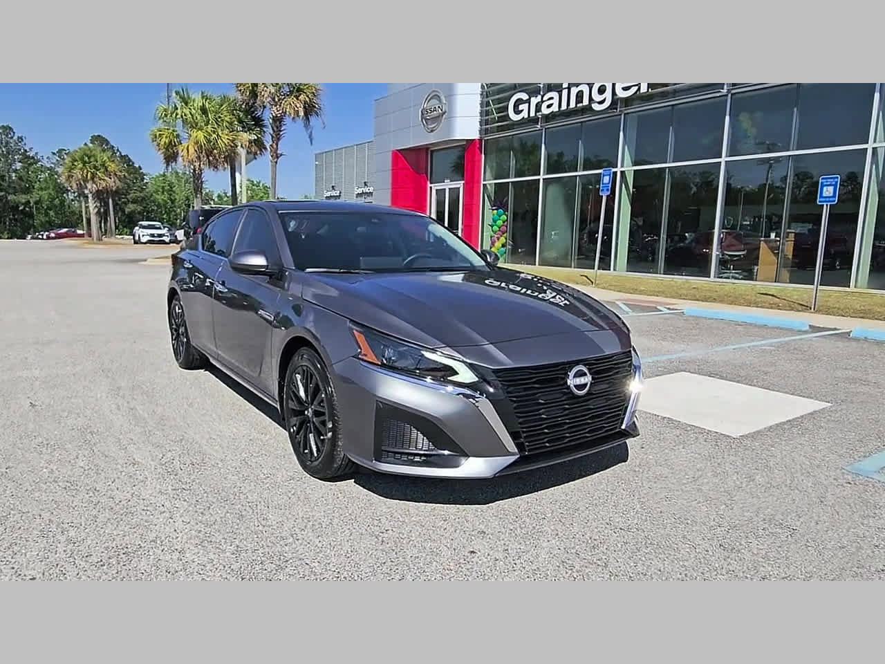 Used 2025 Nissan Altima 2.5 SV w/ SV Special Edition Package FWD image 17