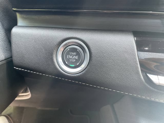 Certified 2024 Cadillac Escalade ESV Premium Luxury AWD/4WD image 40
