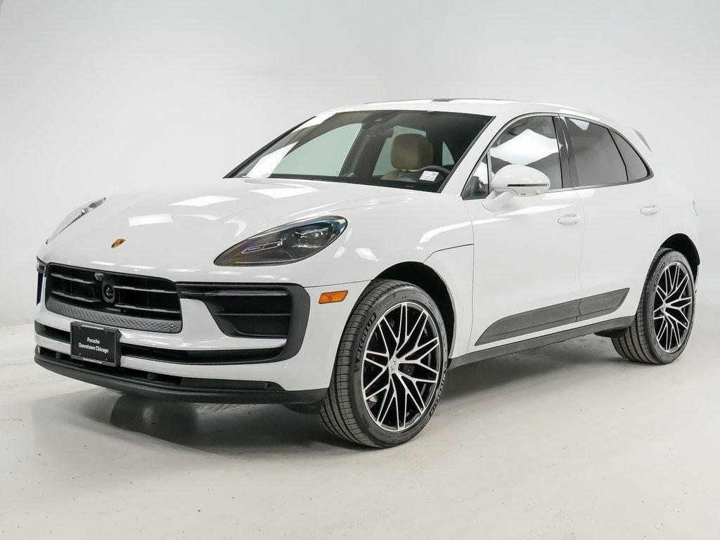 Certified 2025 Porsche Macan image 1
