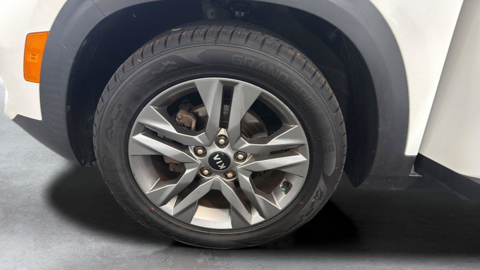 Used 2021 Kia Seltos S FWD image 24