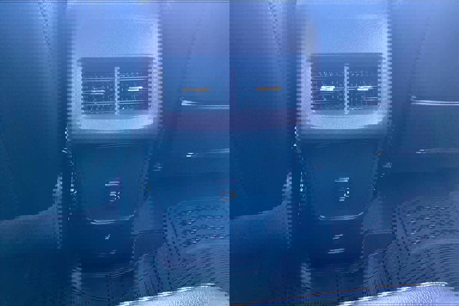 Used 2024 GMC Terrain AT4 w/ Tech Package image 34