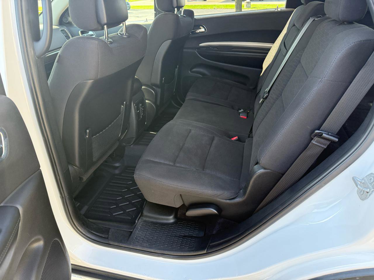 Used 2018 Dodge Durango SXT AWD/4WD image 21