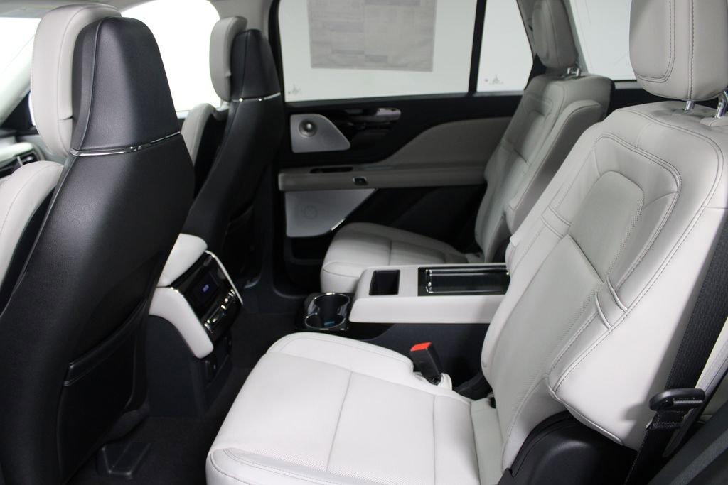New 2026 Lincoln Aviator Reserve image 23
