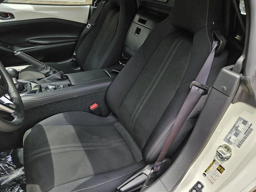 New 2025 MAZDA MX-5 Miata Club w/ Interior Package image 12