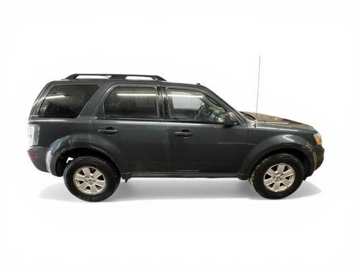 Used 2010 Mercury Mariner 4WD image 7