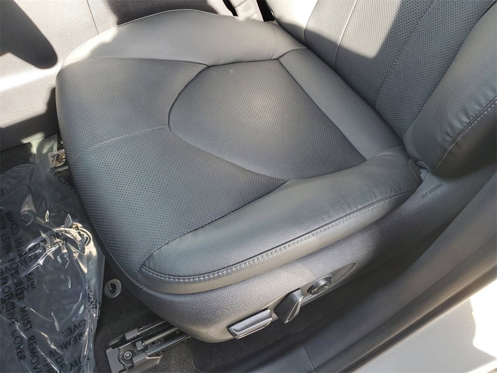 Used 2024 Toyota Grand Highlander Platinum image 19