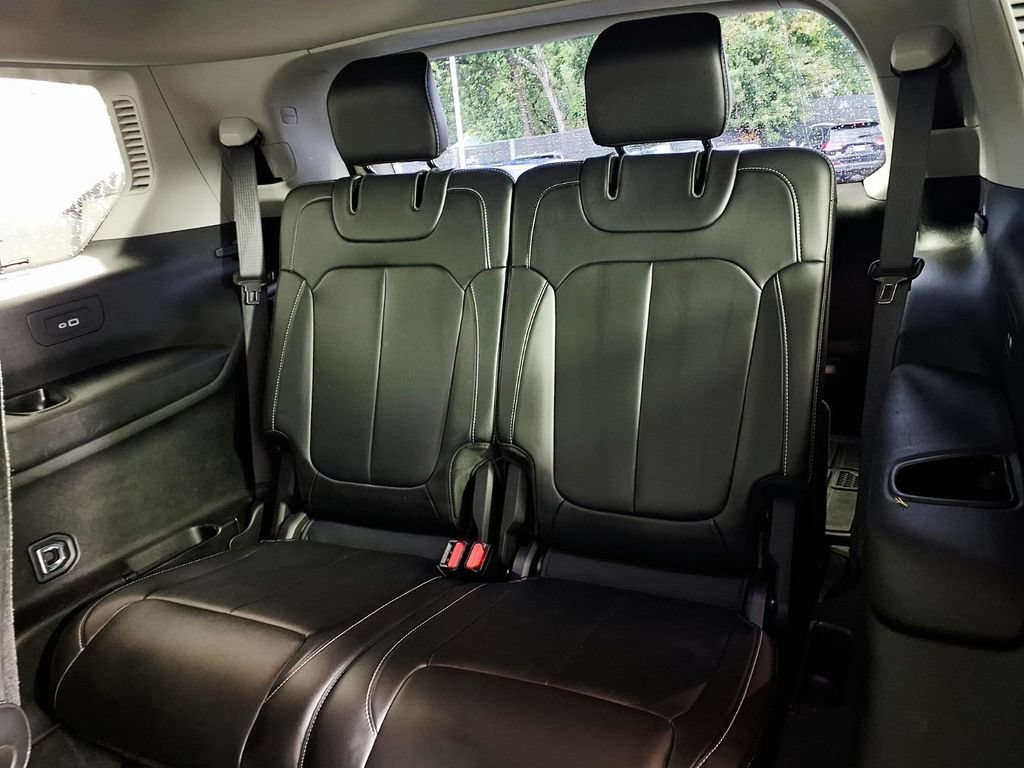 Used 2022 Jeep Grand Cherokee L Limited w/ Black Appearance Package RWD image 9