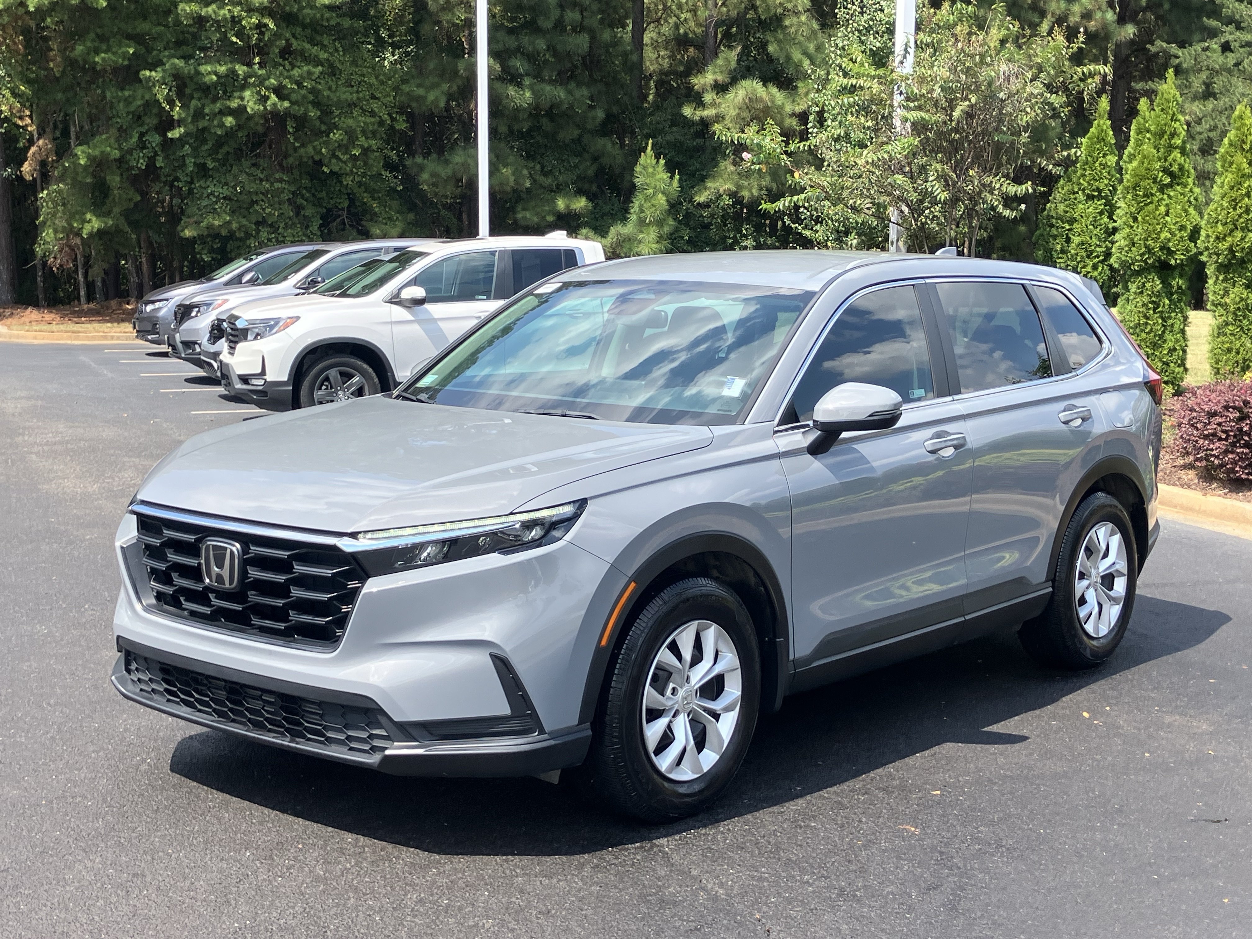 Used 2024 Honda CR-V LX image 6