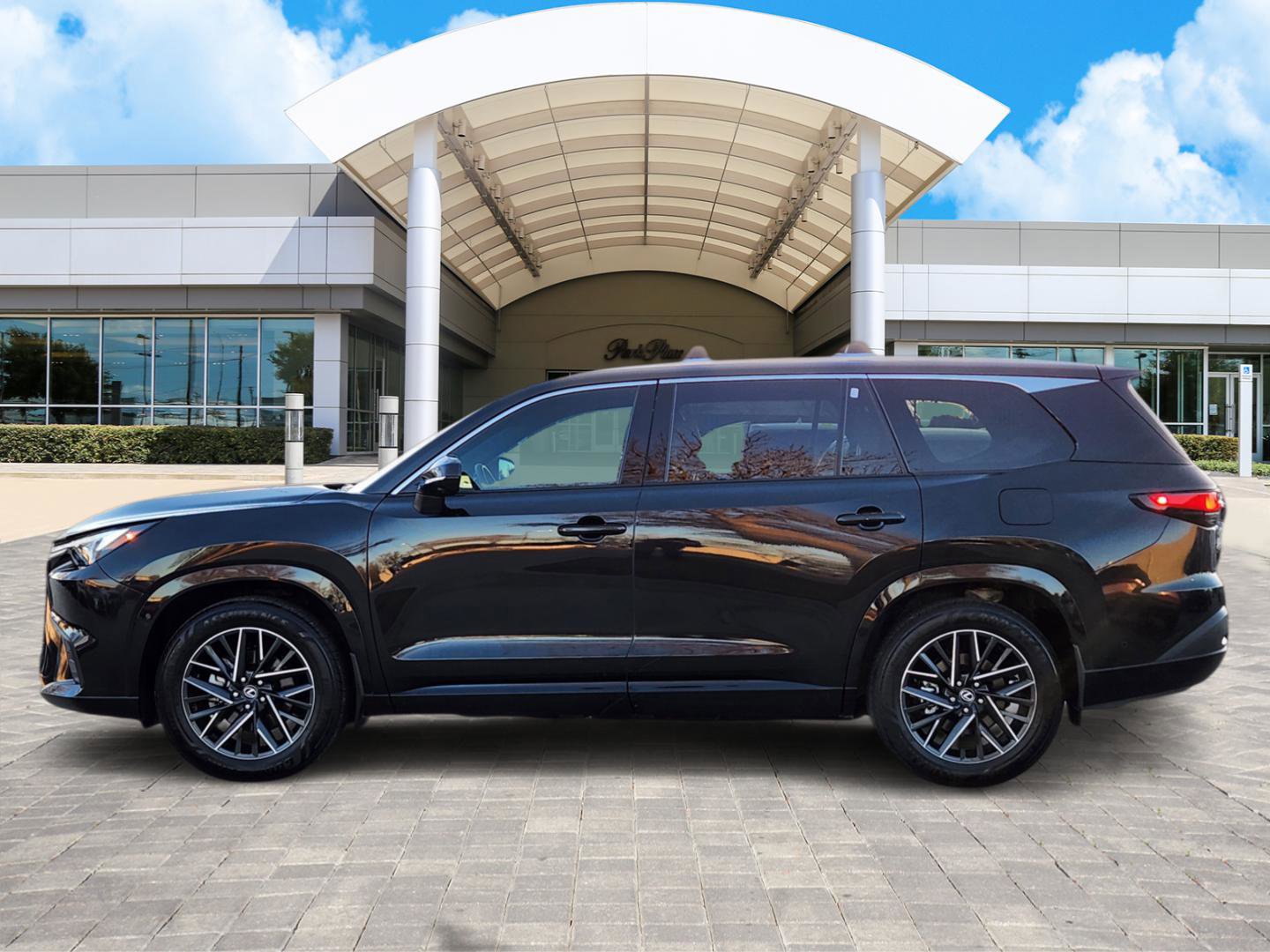 Used 2025 Lexus TX 350 FWD image 3