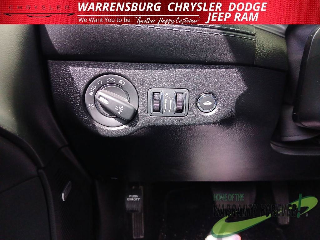 Used 2023 Dodge Challenger SXT w/ Plus Package image 30