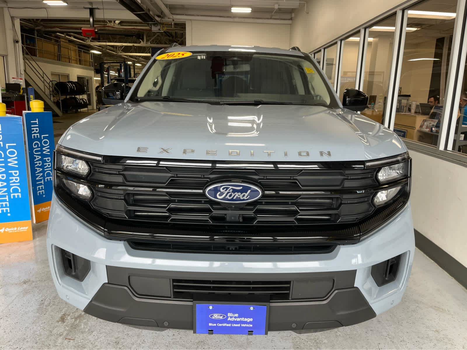 Used 2025 Ford Expedition Max Active AWD/4WD image 6