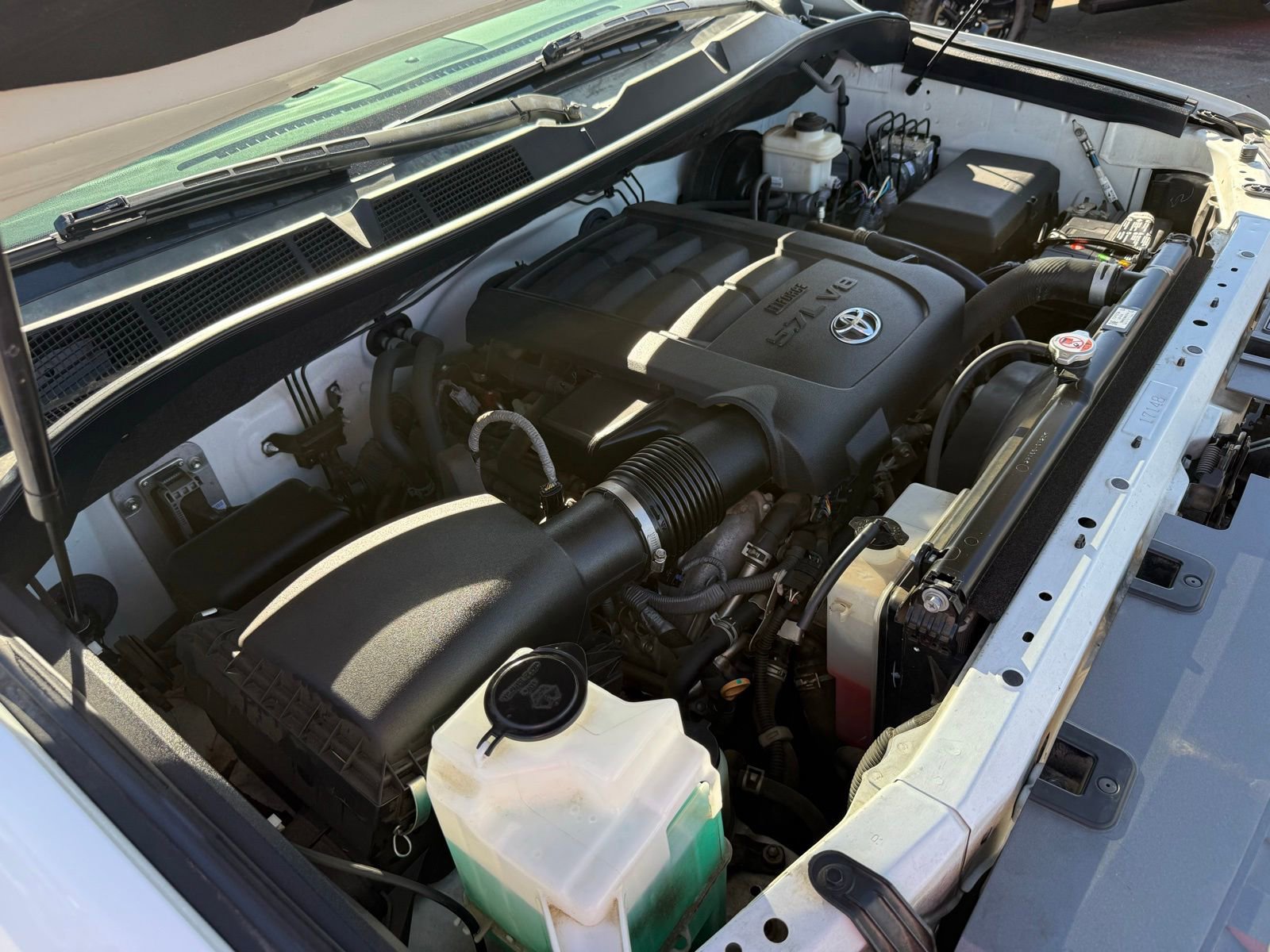 Used 2018 Toyota Tundra SR5 w/ TRD Off Road Package image 42