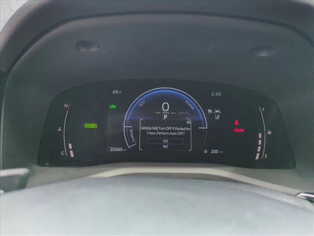 Used 2025 Toyota Camry SE w/ Convenience Package FWD image 12