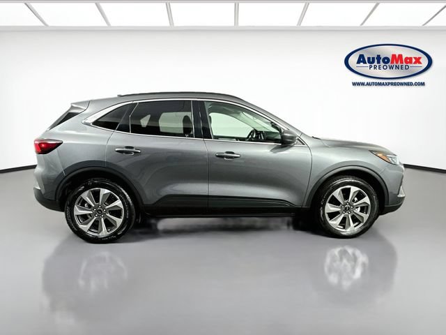 Used 2025 Ford Escape Platinum AWD/4WD image 10