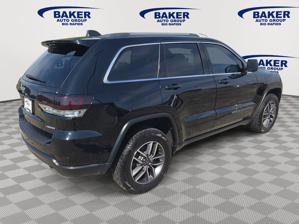 Used 2021 Jeep Grand Cherokee Laredo AWD/4WD image 3