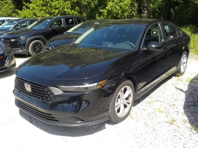Used 2025 Honda Accord LX image 1