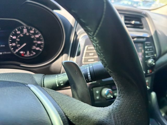 Used 2017 Nissan Maxima SR w/ Midnight Edition FWD image 17